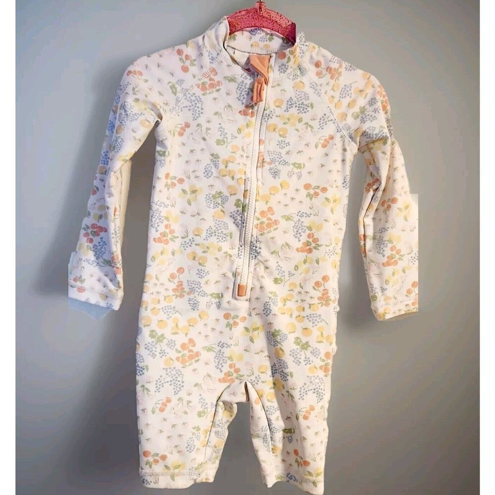 LITTLE WHITE COMPANY RASHGUARD Girls‎ Long Sleeves Ruffles 12-18months